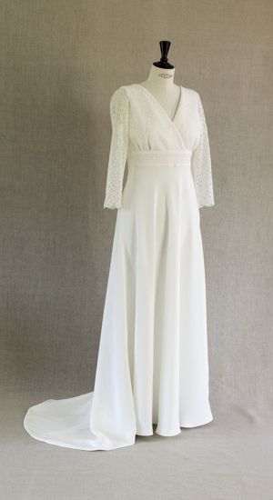 robe évasée en crêpe et en dentelle be vernier